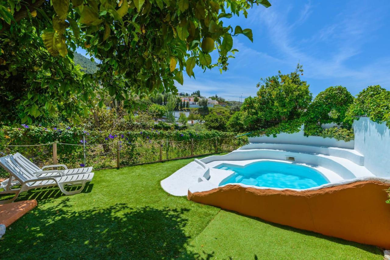 Holiday Home El Pilarillo Piscina Compartida Alcaucin Exterior photo